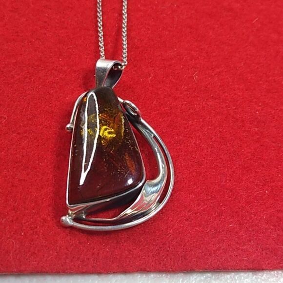 Vintage Amber Cabochon Sterling Silver Pendant/Chain Sailboat under Full Sail - Picture 1 of 10
